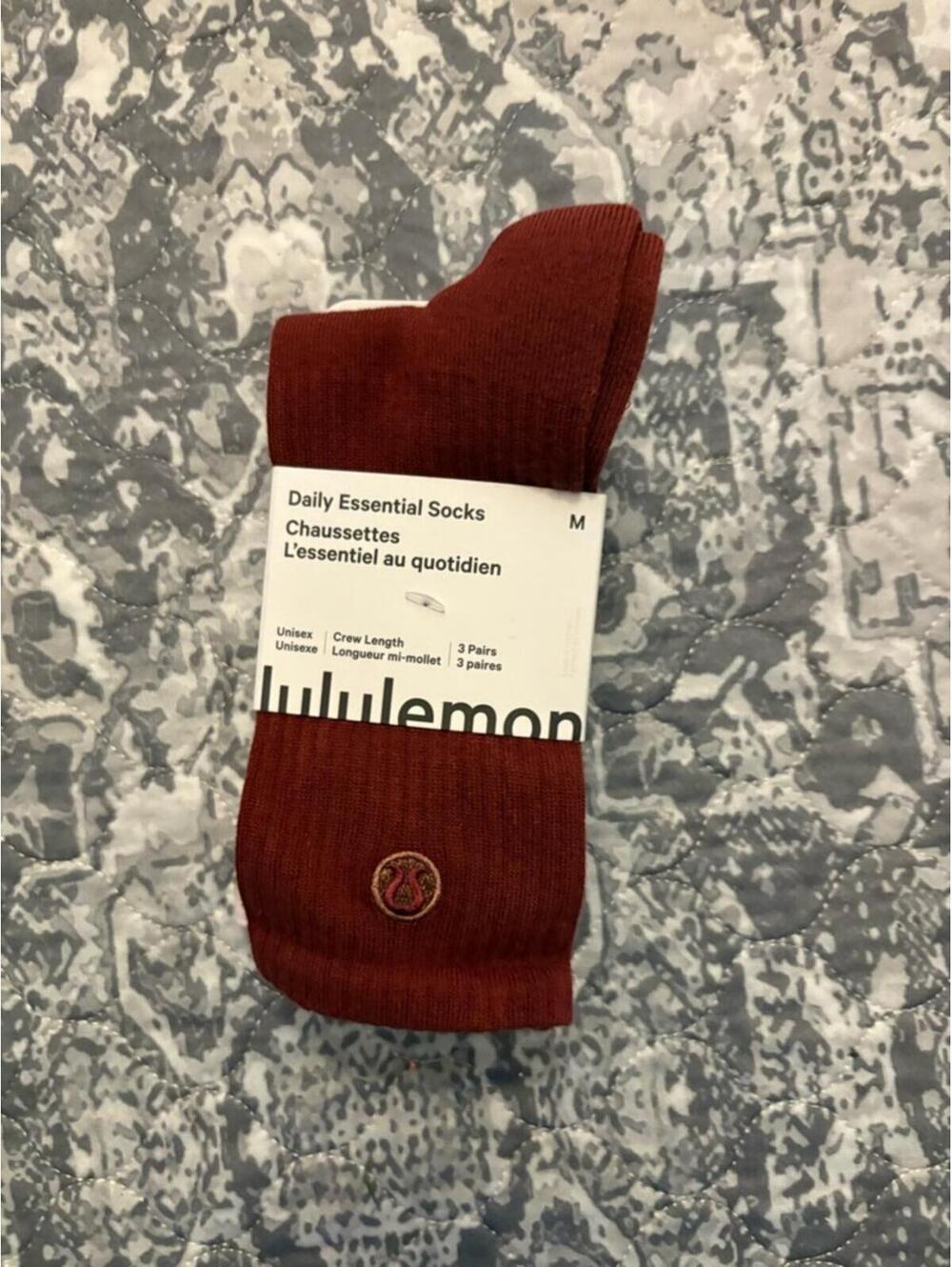 NWT Lululemon Daily Essential Crew length Socks 3 pack medium